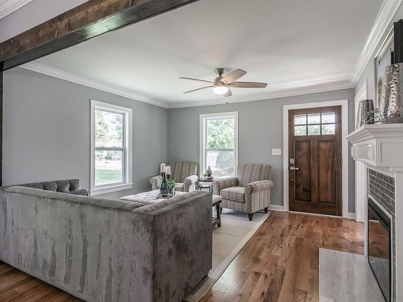 3rd image of 215 Capitol View Ave