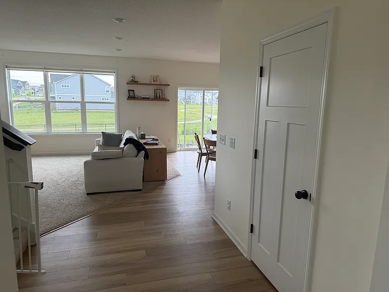 1903 Sparrow Dr — Photo 7