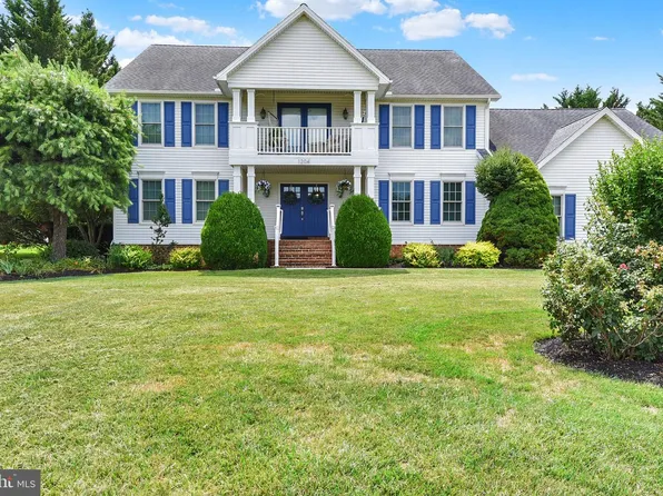 1204 Redwood Hills Cir, Carlisle, PA 17015