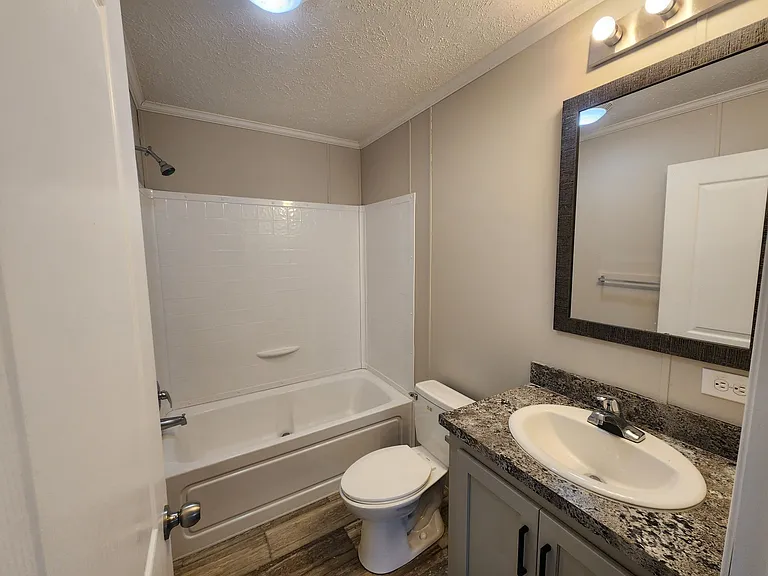 Belle Villa Lake — Photo 12