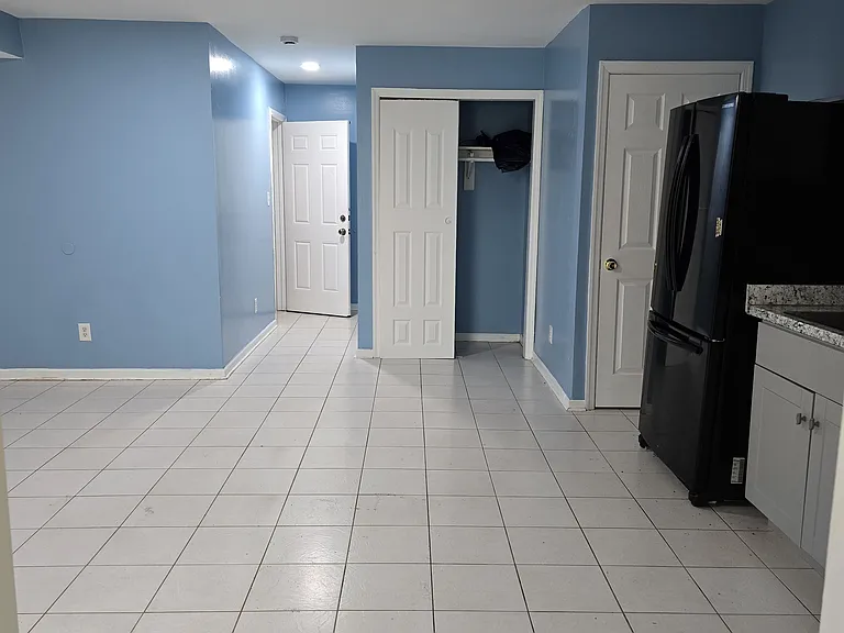 631 Hunterdon St #1 — Photo 5