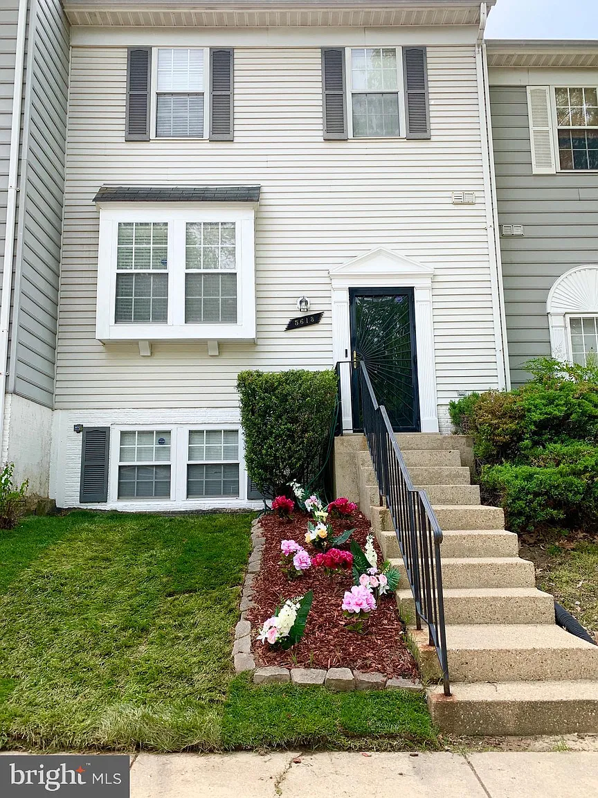 5613 Onslow Way photo 1