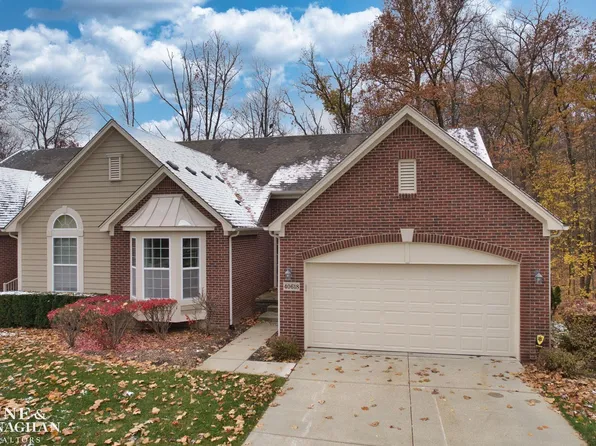 40618 Lenox Park Dr, Novi, MI 48377