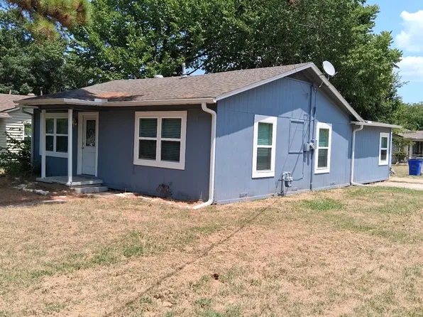 500 Center St, Whitesboro, TX 76273