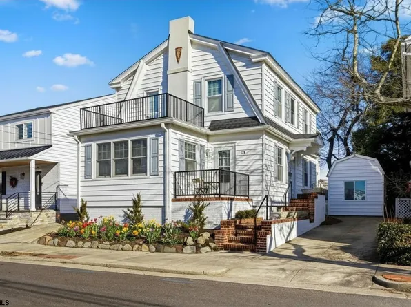 119 N Clermont Ave, Margate, NJ 08402