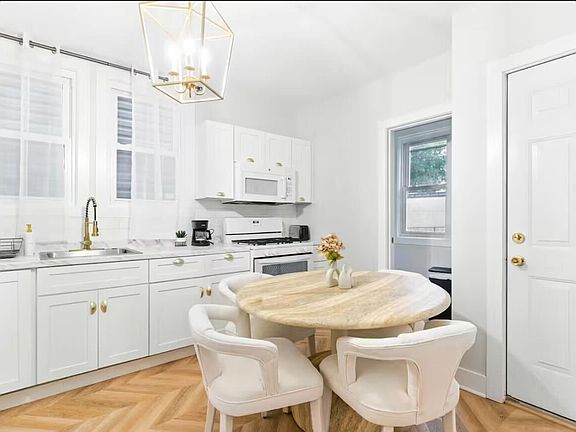 2nd image of 14 Seabury St Floor 1