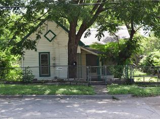 2006 N Commerce St, Fort Worth, TX 76164
