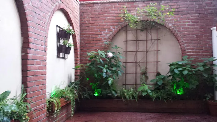 Sold by Owner | media 9