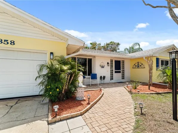 1858 NW Azalea St, Stuart, FL 34994