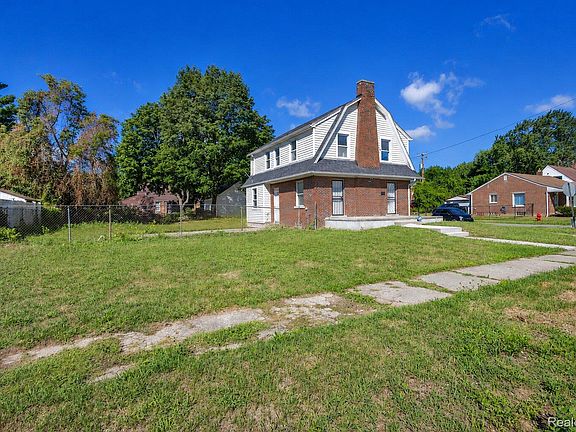 4th image of 18785 Glenhurst St
