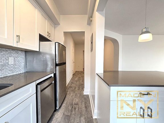 3rd image of 12220 Ocean Promenade APT 4M