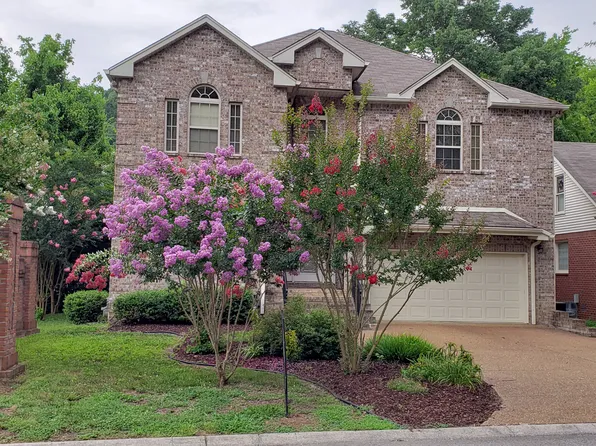 7001 Still Spring Hollow Dr, Nashville, TN 37221