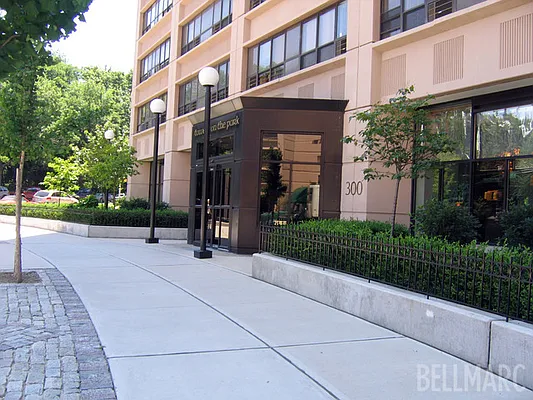 Sold by Bellmarc Realty | media 15