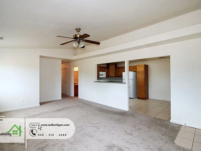 22375 Rio Alto Dr #A — Photo 4