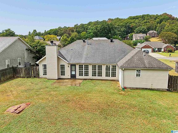5th image of 179 Stonehaven Dr