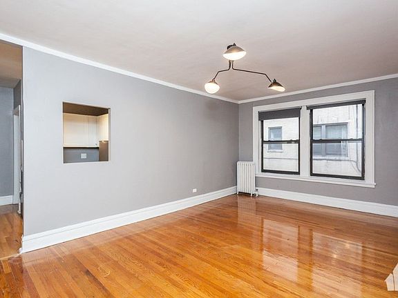 4th image of 439 W Melrose St #39-1B