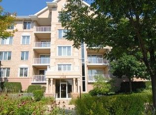 1705 Pavilion Way UNIT 305, Park Ridge, IL 60068