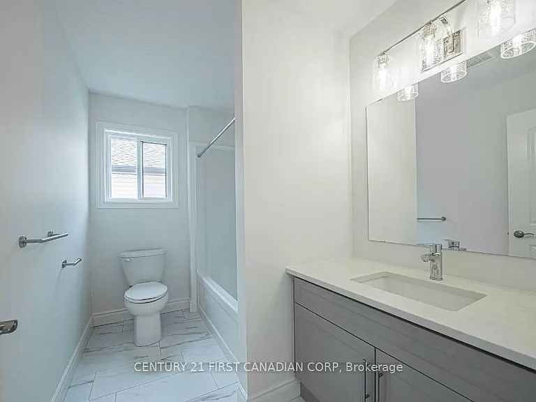 201 Roy McDonald Dr #UPPER — Photo 10