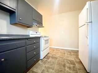 3426 SW 8th St, Des Moines, IA 50315