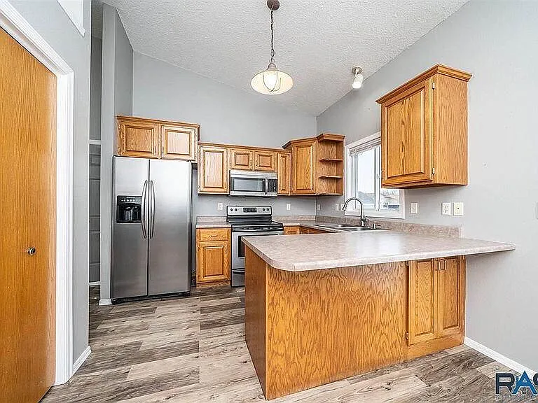 6512 W 55th St — Photo 5