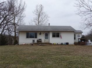 25039 Hand Rd, Atchison, KS 66002