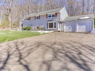 21 Ginny Dr, Northford, CT 06472