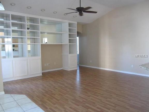 5th image of 8056 Saint Andrews Cir