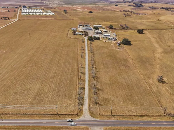 4456 Fm 536, Pleasanton, TX 78064