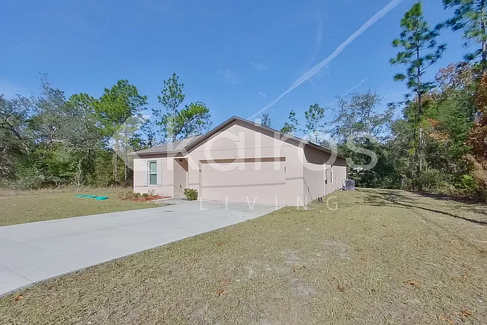 4 bed, 2.0 bath, 1449 sqft, $1,745 — Photo 3