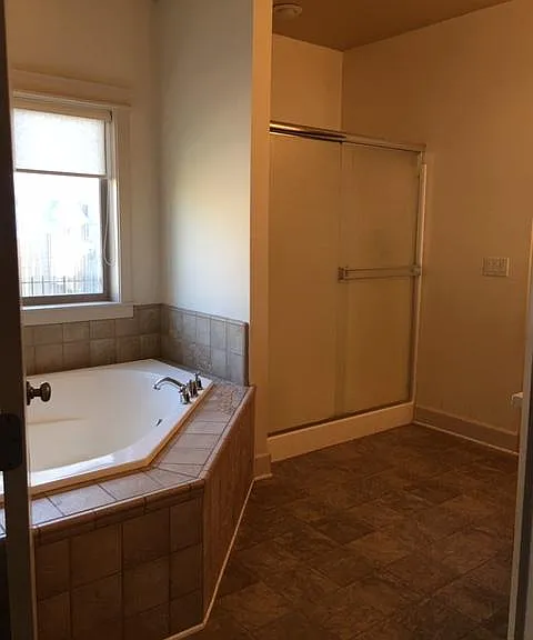 24440 Sparrow Rd — Photo 19