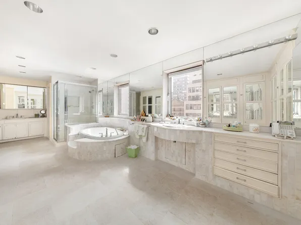 465 Park Avenue image 5 of 38