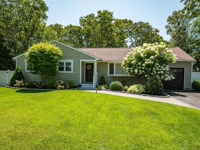 94 Lynncliff Road, Hampton Bays, NY, 11946