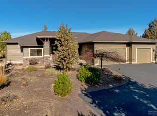 425 Nutcracker Dr, Redmond, OR 97756