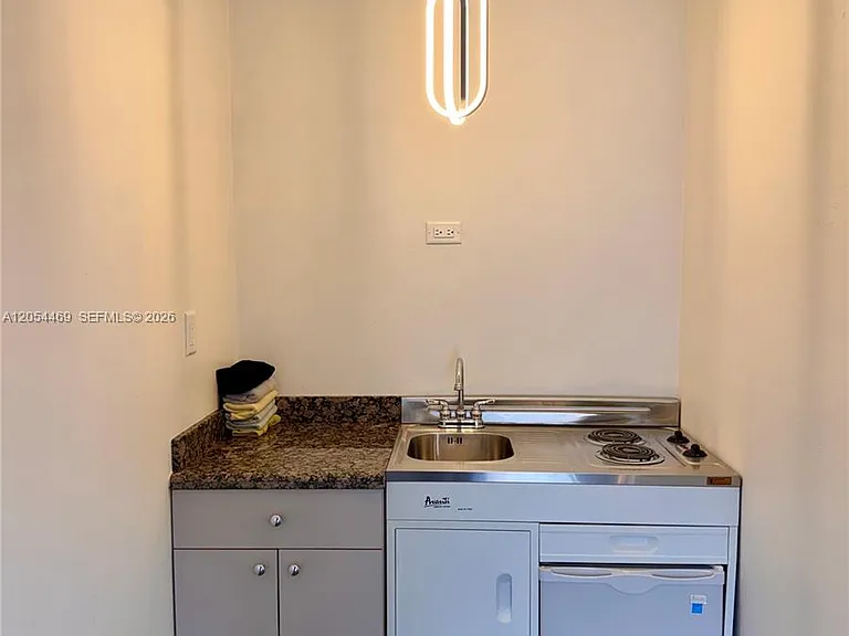 1158 NW 34th Ave — Photo 19