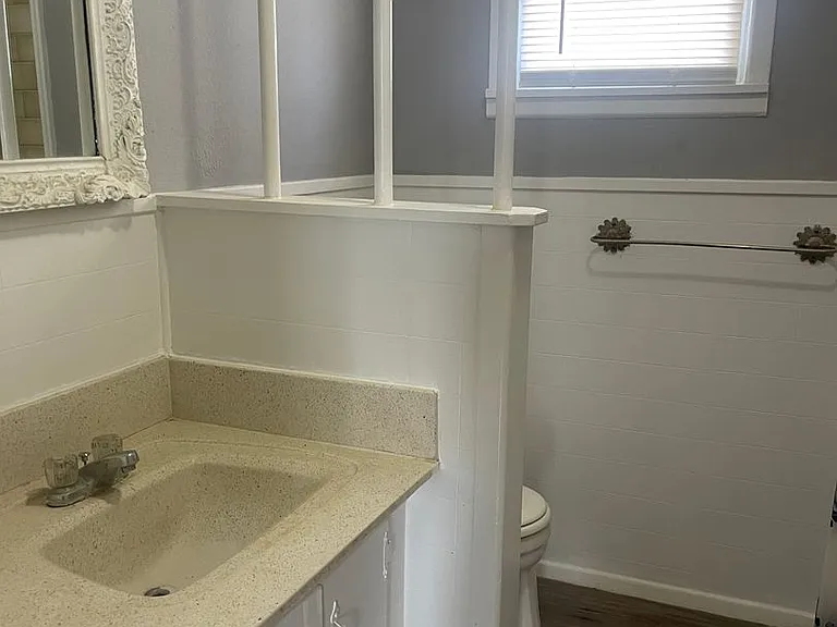 4601 Fordham St — Photo 16
