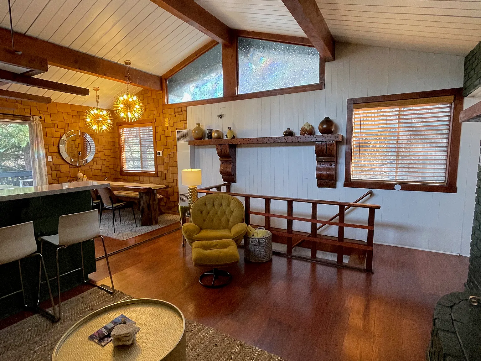 2 bed, 744 sqft, $1,825 — Photo 3
