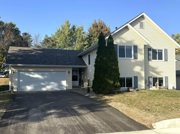 1117 Peterson Dr, Northfield, MN 55057