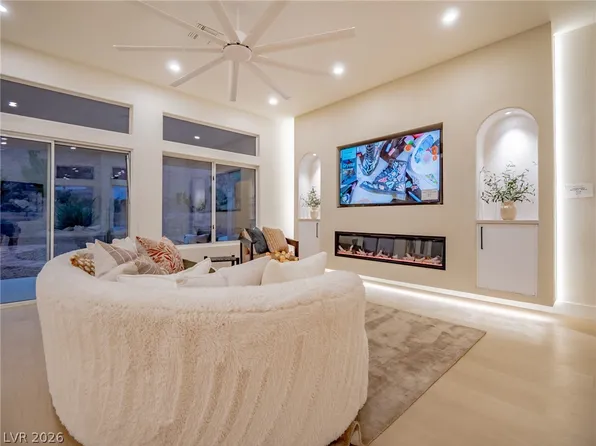 2413 Rockford St, Las Vegas, NV 89134