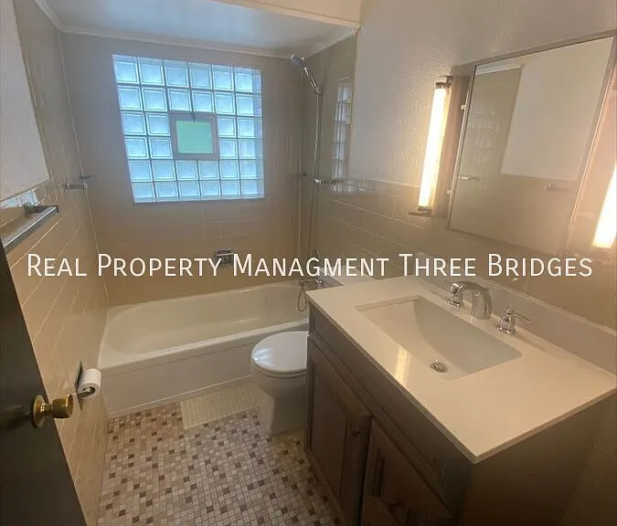 2717 January Ave — Photo 6