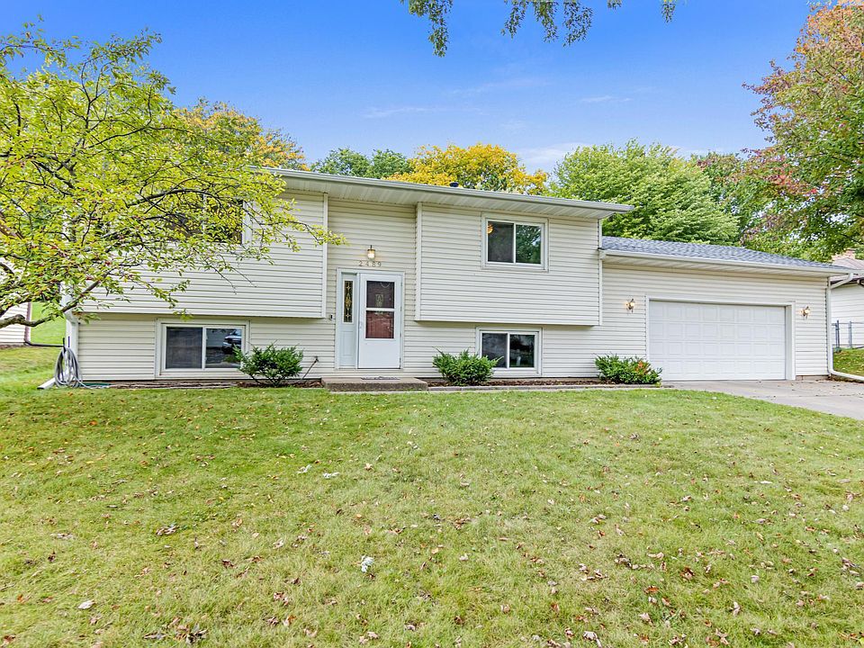 1st image of 2489 Belmont Ln E