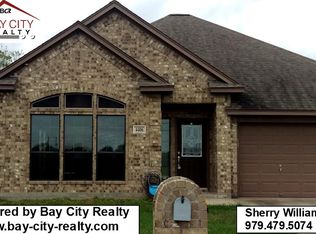 4406 Cardinal Dr, Bay City, TX 77414