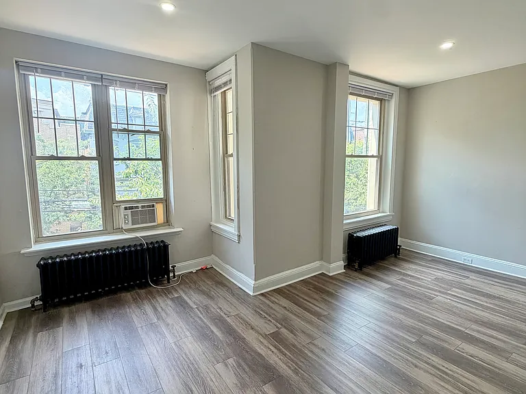 227 S 41st St #H — Photo 26