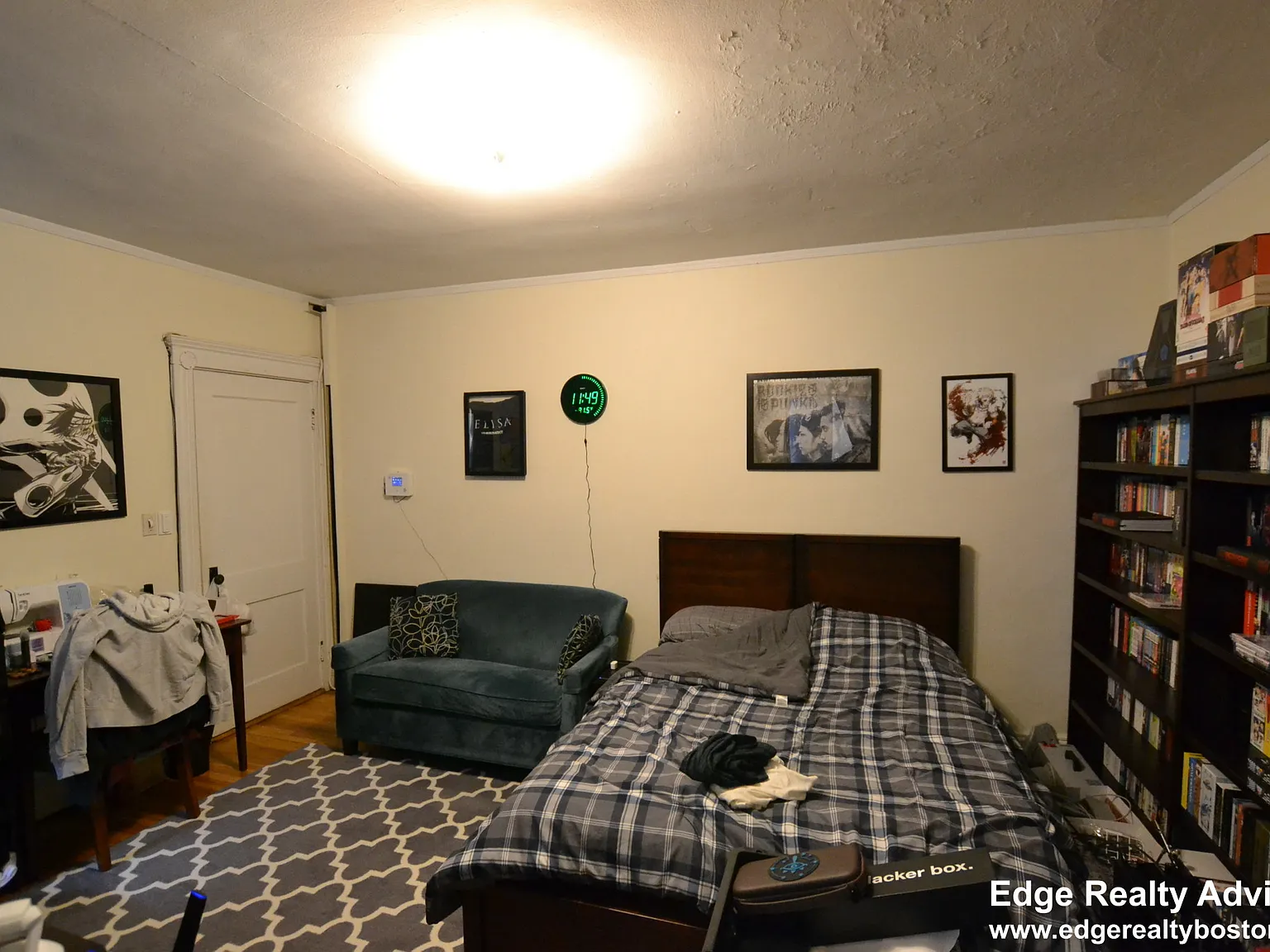 Studio, 400 sqft, $2,334 — Photo 3