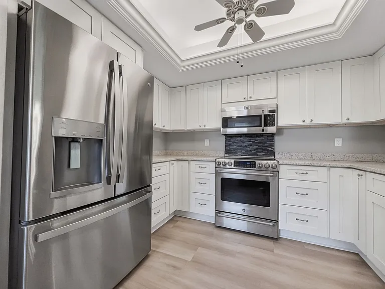 1701 Courtyard Way #105 — Photo 4