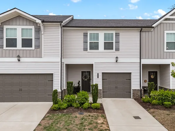 1211 W End Station Dr, Lebanon, TN 37087