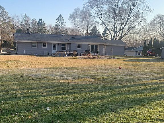 2nd image of 8414 W Hillview Dr