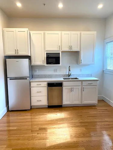 29 Green St #6 Photo 1