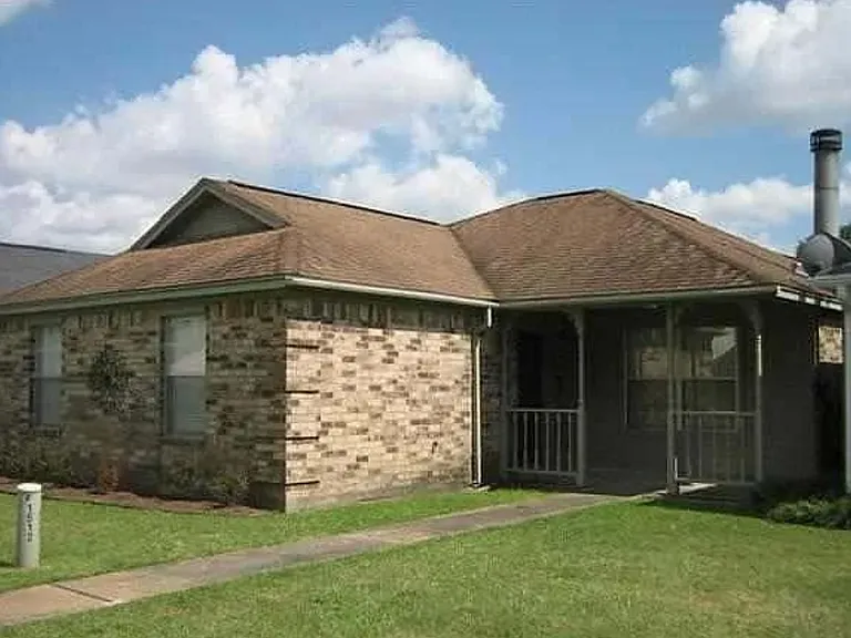 1512 Bryant Way — Photo 1