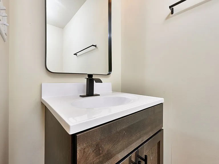 2023 Louie Ln — Photo 2
