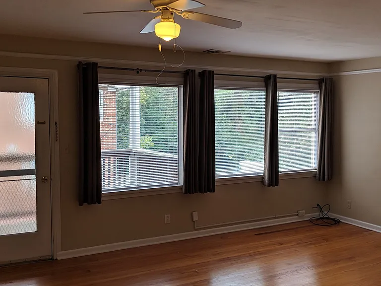 Maple Place Apartments — Photo 2